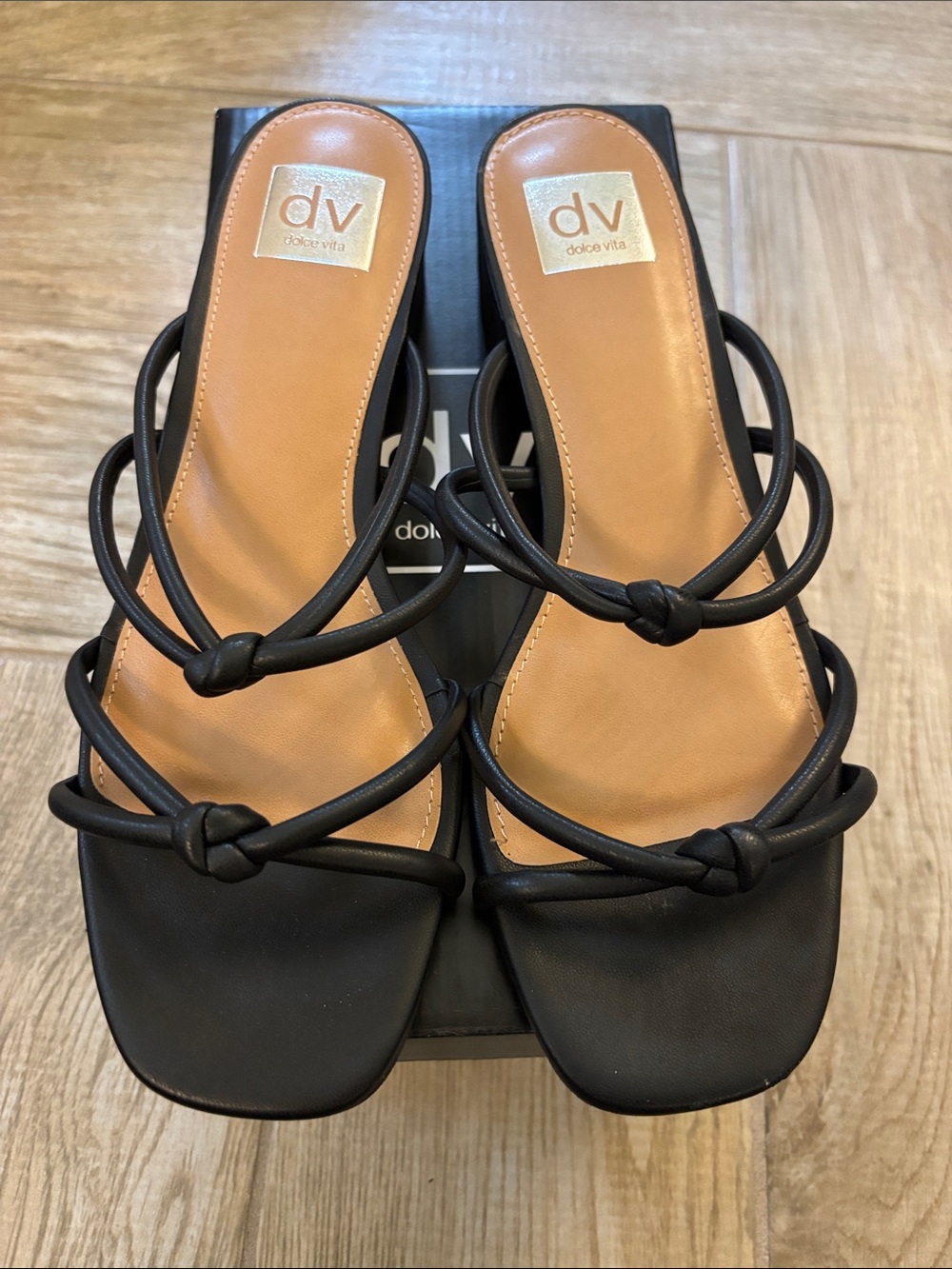 New DV by Dolce Vita Wisteria Black Knotted Multi-Strap Slide Sandals Size 9.5